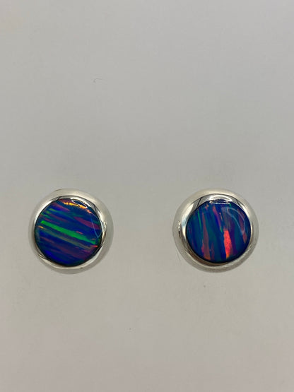 Par de aretes de plata 925 con ópalo de fuego multicolor, detalles verdes, rojos y naranjas
