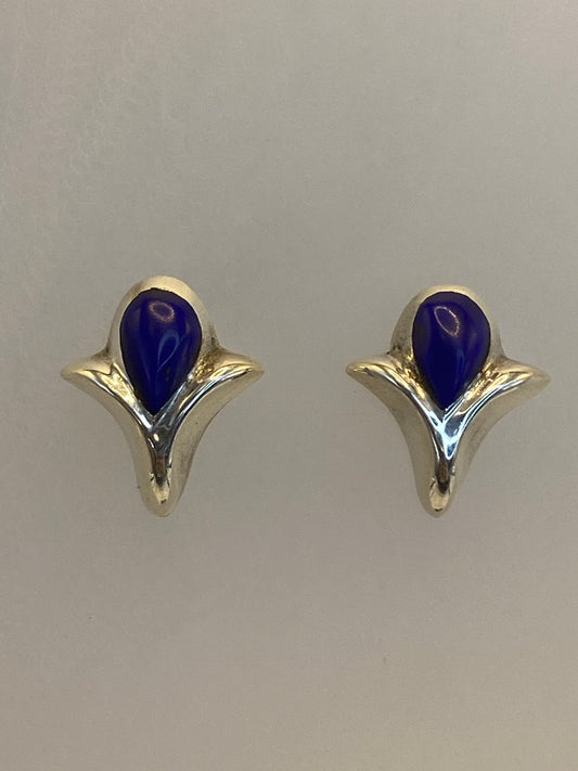 Aretes de plata 925 con piedra azul, vista frontal del par