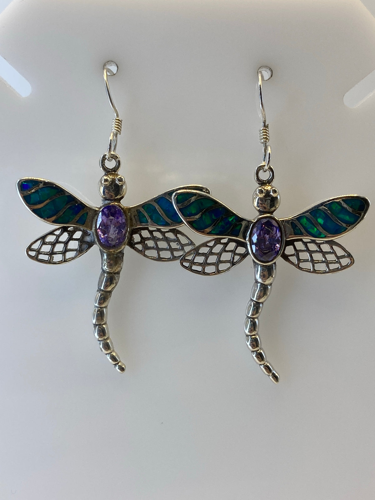 Par de aretes de plata con libélulas de Ópalo de Fuego verde olivo, alas inlay azul y verde