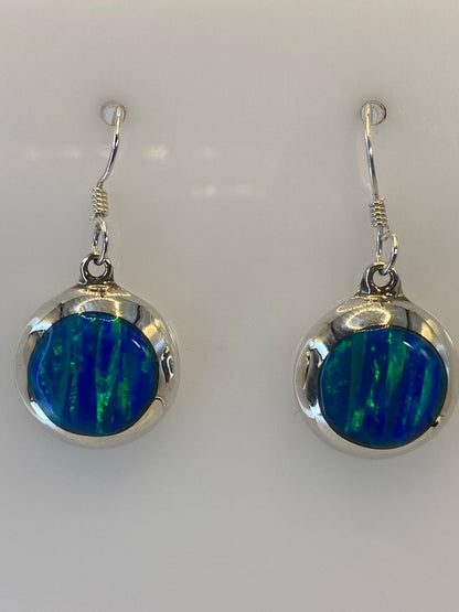 Aretes en escala de centímetros — 2.9 cm de largo