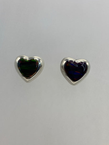 Par de aretes de plata con ópalo de fuego multicolor en tonos naranja y rojo