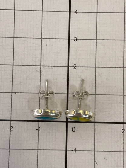 Reverso de los aretes con el sello 950 de Taxco