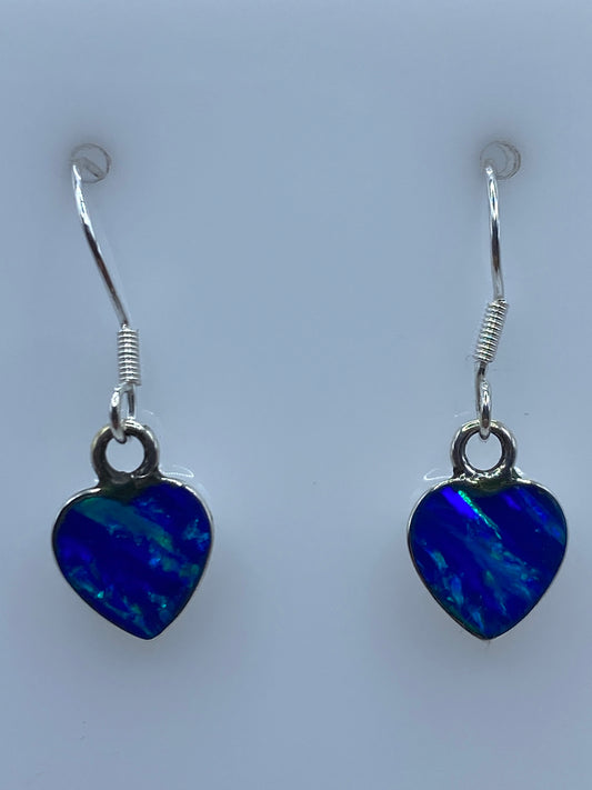 Aretes de plata con opalo de fuego azul profundo, engastados a mano, par completo de frente
