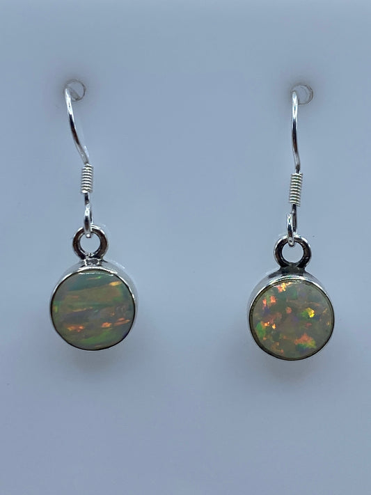 Aretes de plata 950 con ópalo de fuego multicolor engastados a mano, par completo