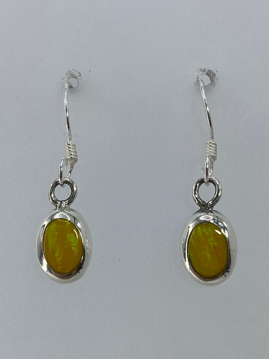Par de aretes de plata 925 con ópalo de fuego amarillo, en gancho francés