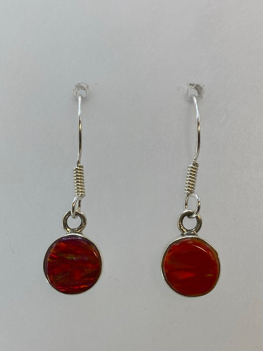 Aretes de plata 925 con ópalo de fuego multicolor engastados a mano, 2.7 cm de largo