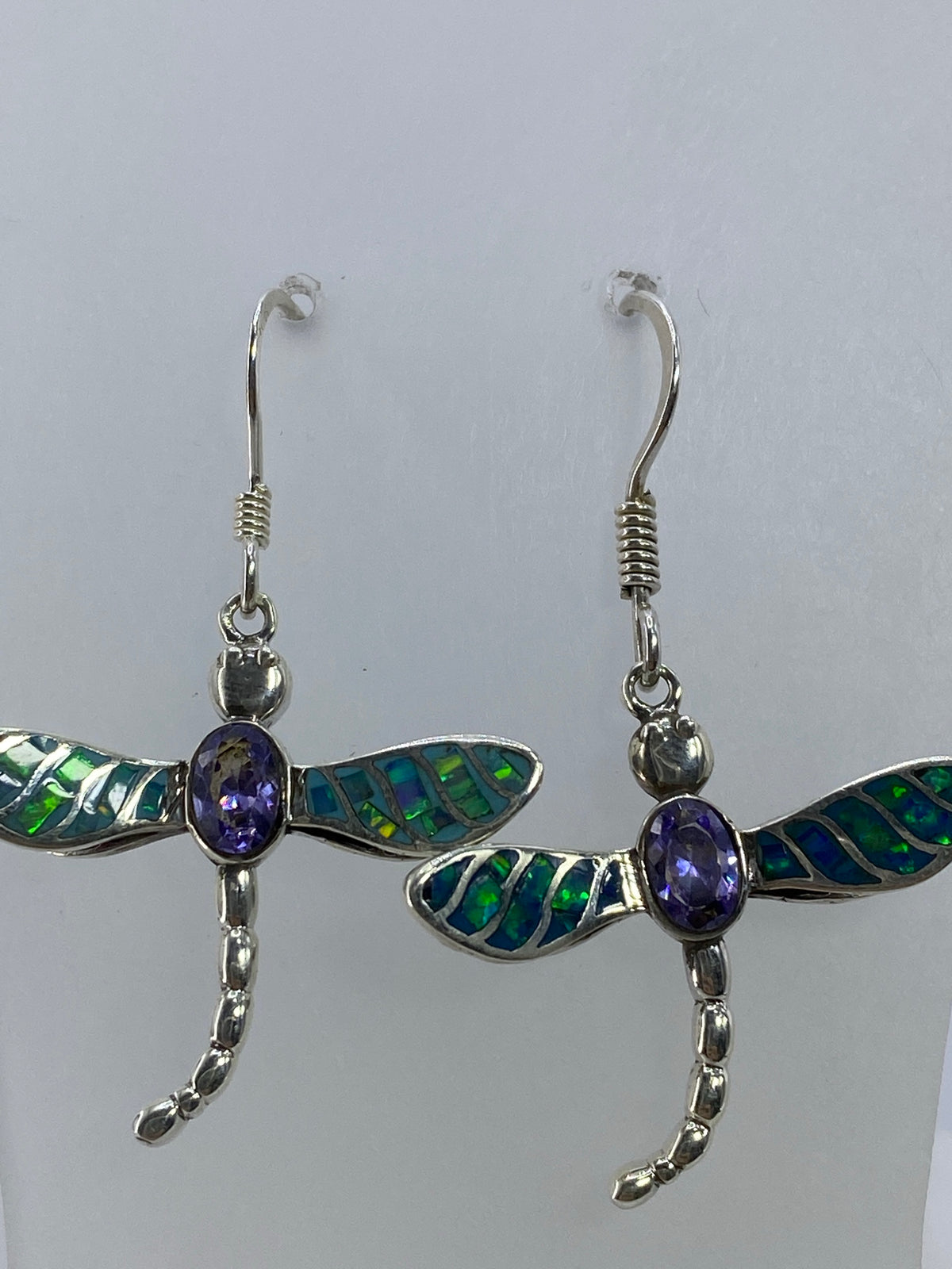 Par de aretes libelula de plata 950 con Opalo de Fuego tonalidad verde limon