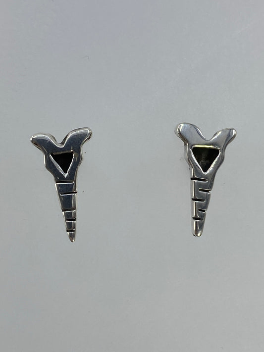 Aretes de plata cartoneado minimalista en forma de lanza con Quinto 925