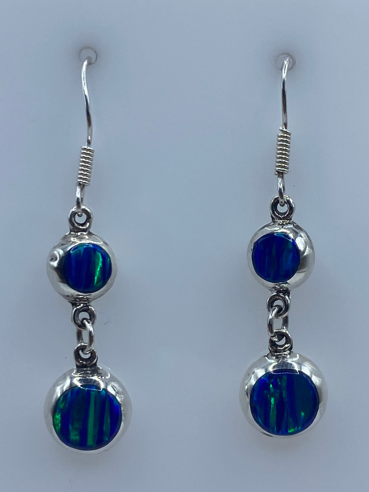 Par de aretes de plata 925 con Ópalo de Fuego azul en diseño de cascada