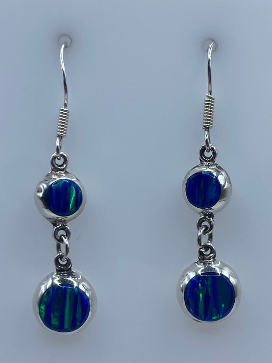 Par de aretes de plata 925 con Ópalo de Fuego azul en diseño de cascada