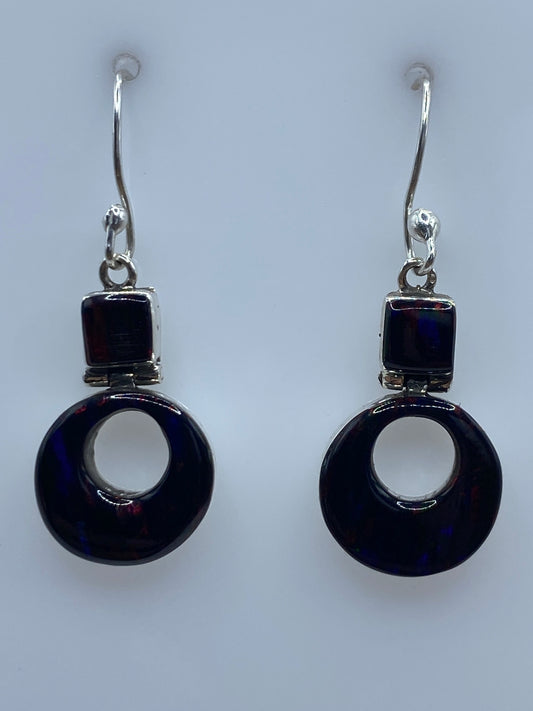 Par de aretes de plata 950 con ópalo de fuego multicolor, gancho Fish Hook pulido