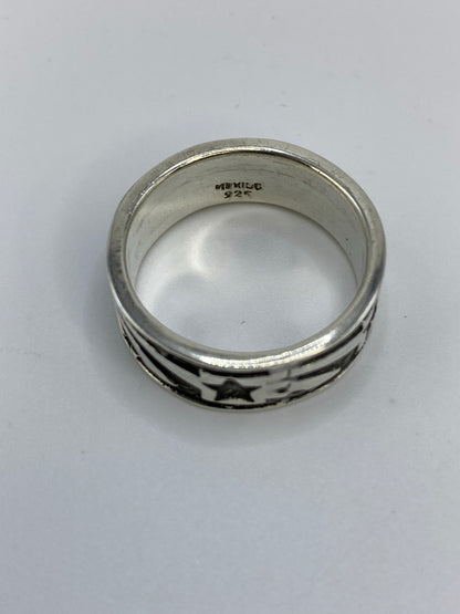 Marca de Quinto 925 en el interior del anillo garantizando autenticidad