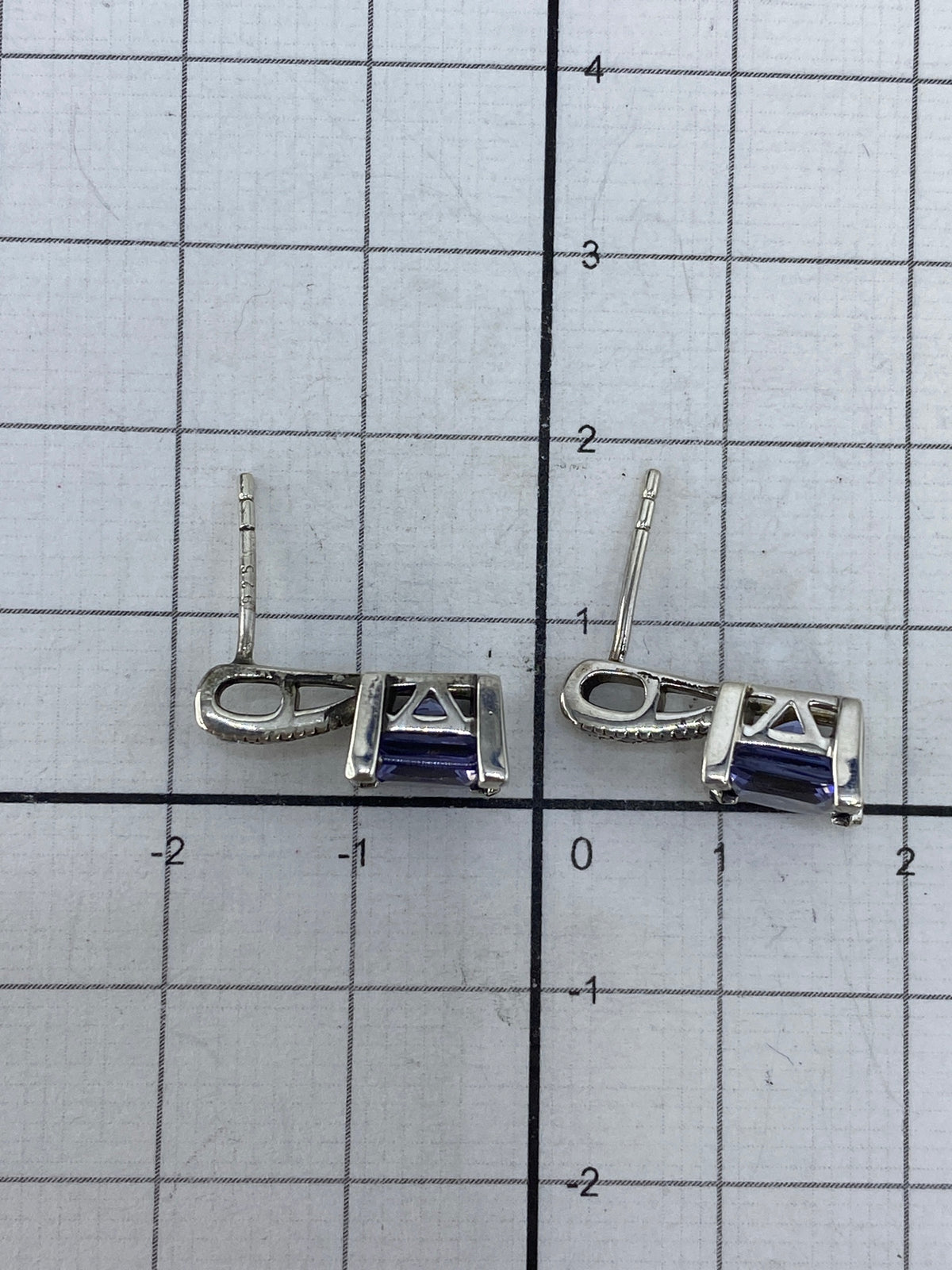 Aretes con presilla butterfly de plata, listos para usar, diseño elegante