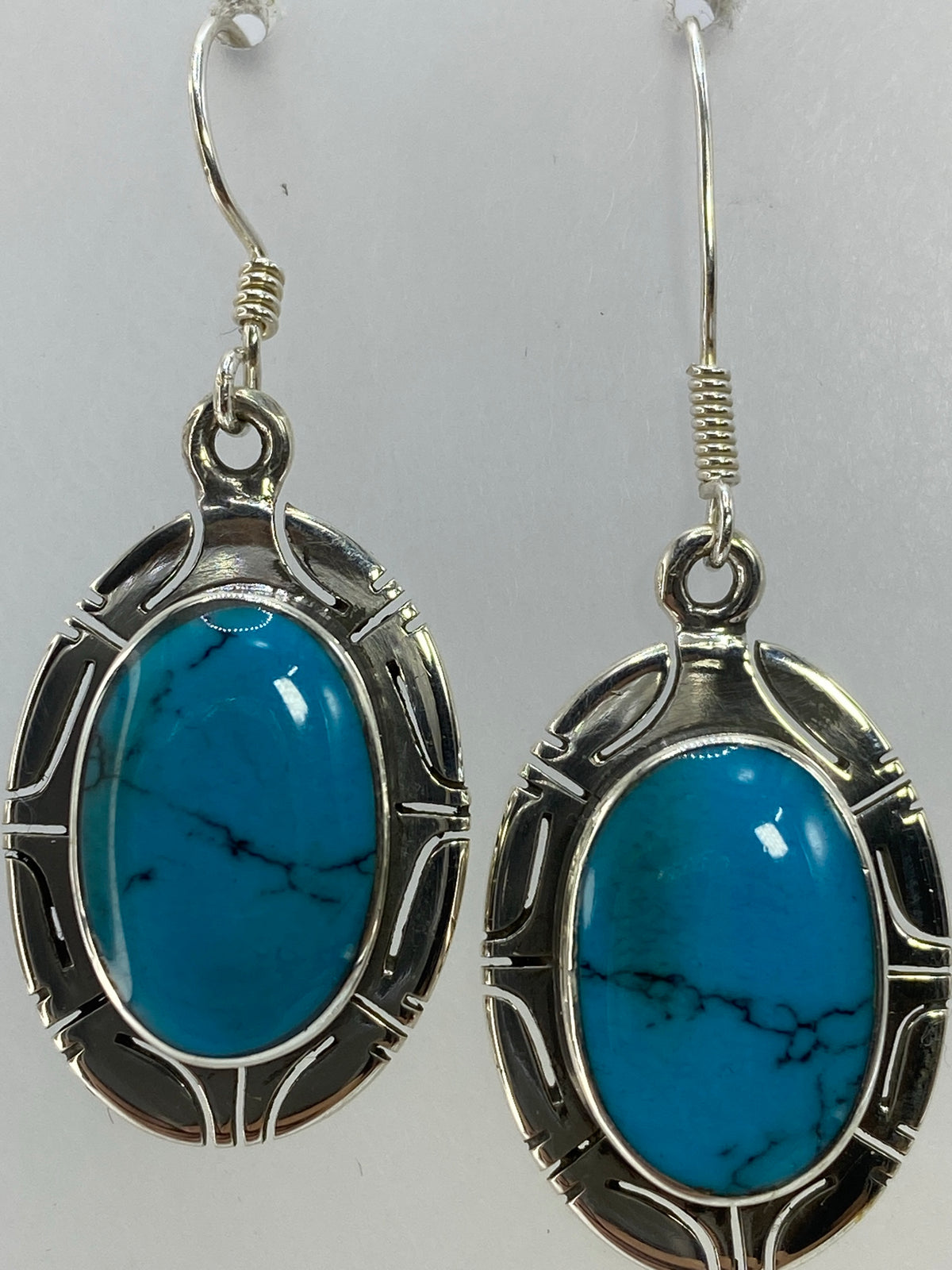 Aretes de turquesa colgando, 4 cm de largo, gancho de plata, vistas de frente