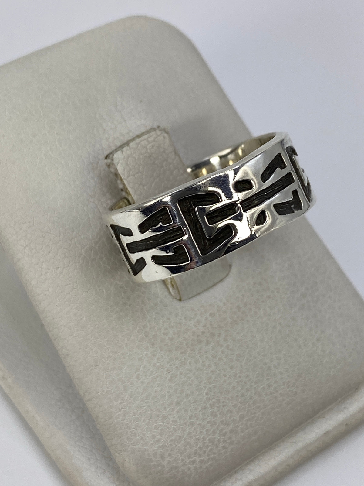 Banda interior del anillo con marca de Quinto 925 grabado