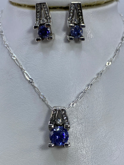Par de aretes de plata 925 con circonia azul, 2 cm de largo, colgando de astas