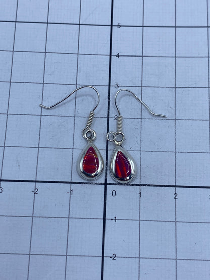 Aretes de plata 925 con Quinto grabado en el cierre gancho