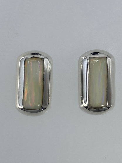 Aretes de plata 925 con ópalo de fuego multicolor, par completo con cierre de tuerca