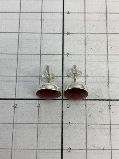 Par de aretes con Quinto 950 grabado en la base de plata