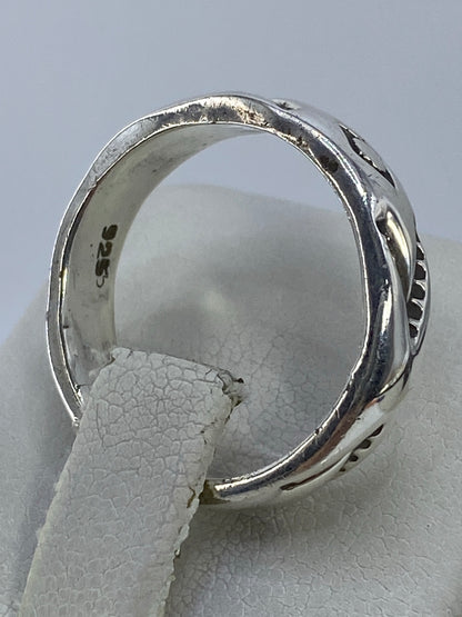 Detalle del interior del anillo con marca 925 Quinto