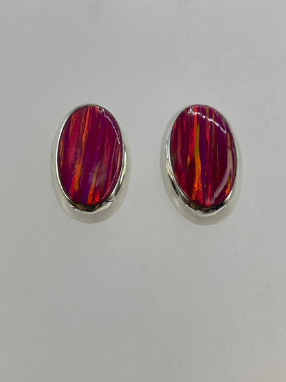 Aretes de ópalo de fuego rosa engastados en plata 925 con Quinto visible