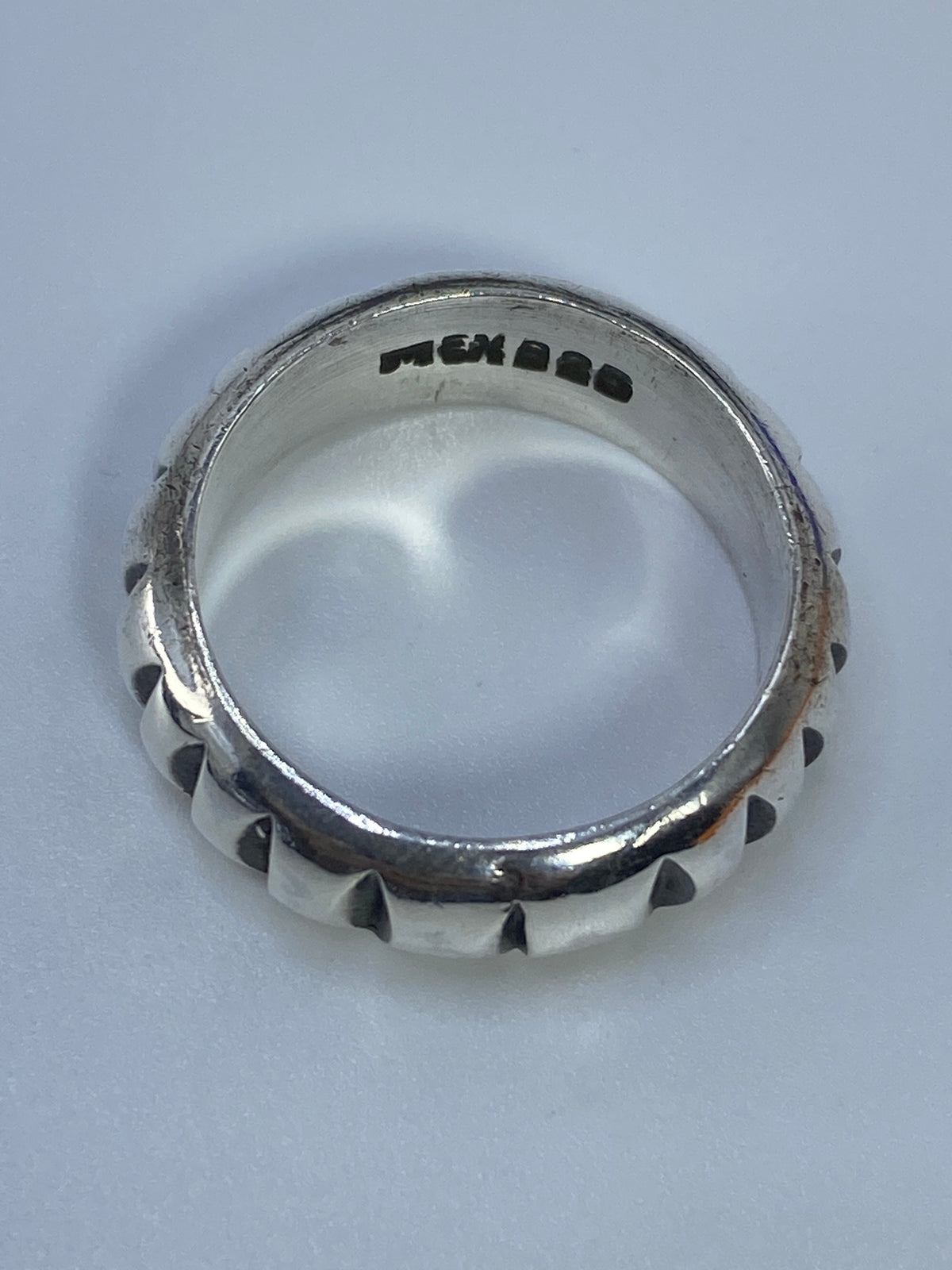 Interior del anillo con el Quinto 925 grabado en plata