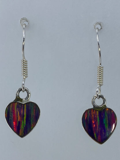 Par de aretes de plata con ópalo de fuego multicolor en gancho de plata 925