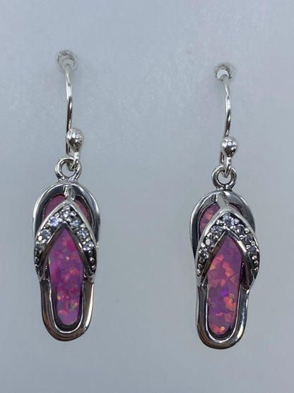 Par de aretes de plata 925 con ópalo de fuego multicolor en diseño tipo sandalia