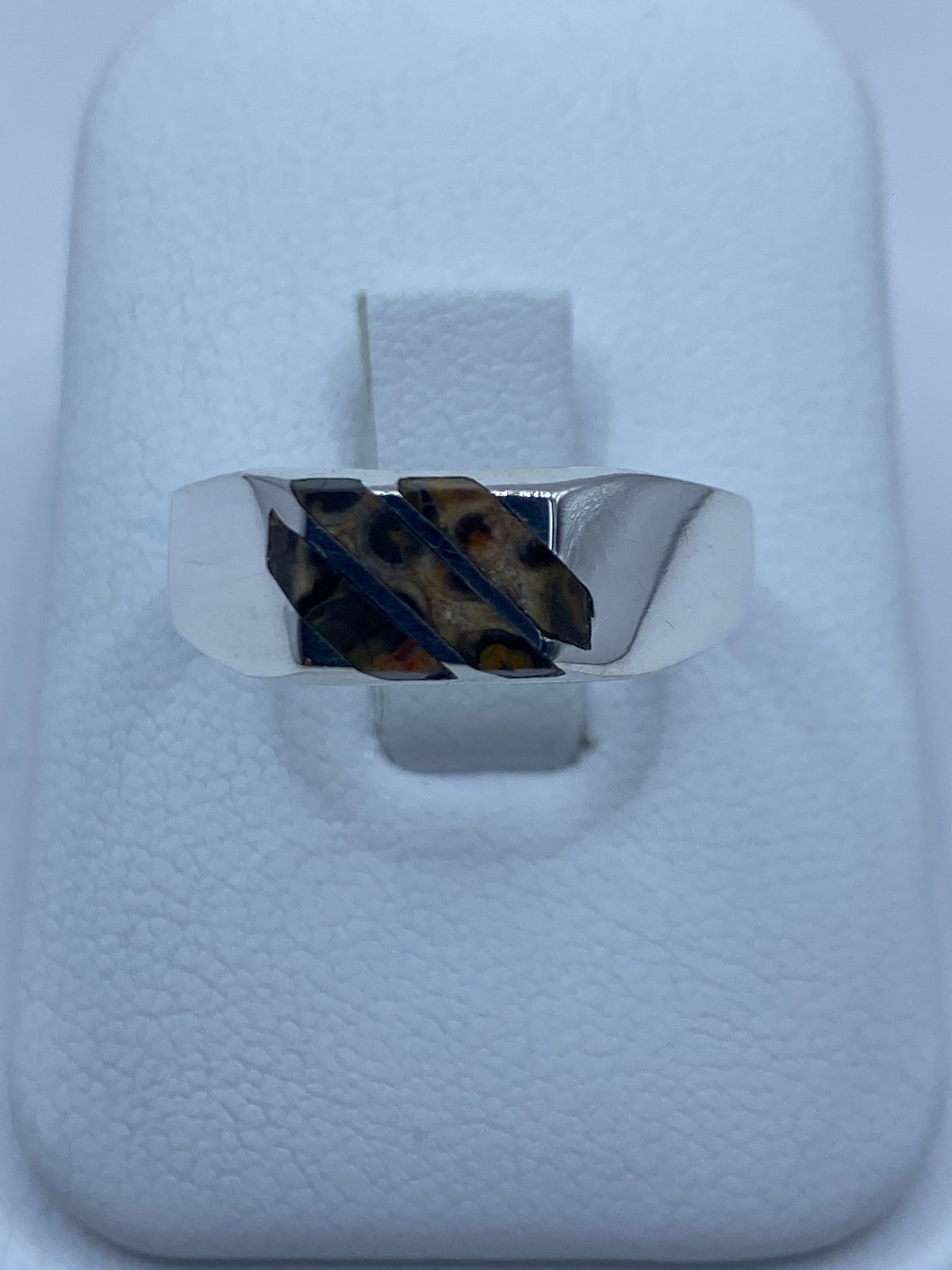 Anillo de plata 925 con piedra café engastada, talla 9, visto desde arriba