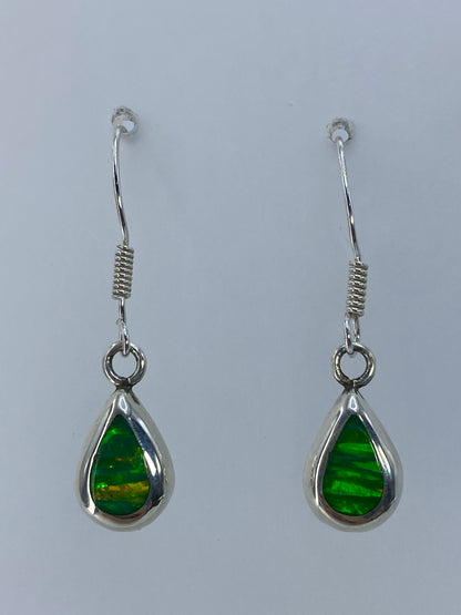 Par de aretes de plata 925 con ópalo de fuego verde limón en forma de gota
