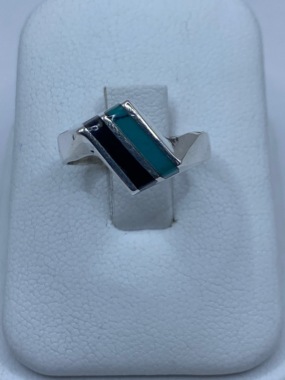 Anillo de plata 925 con turquesa azul cielo y ónix negro engastados a mano