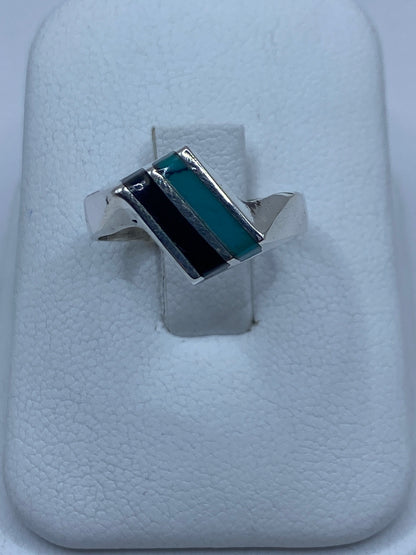 Anillo de plata 925 con turquesa azul cielo y ónix negro engastados a mano