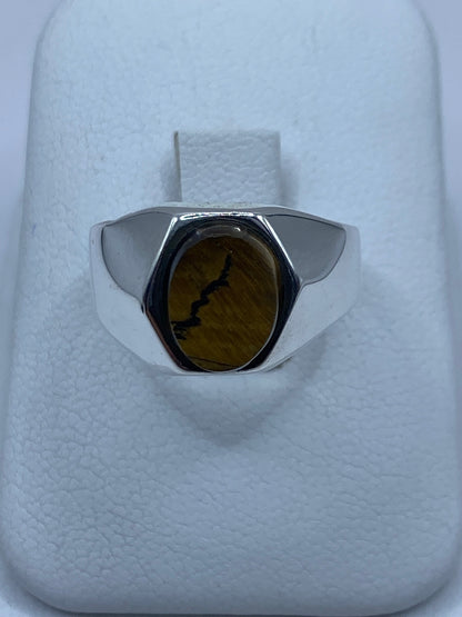 Anillo de plata 925 con Ojo de Tigre café engastado a mano, vista frontal