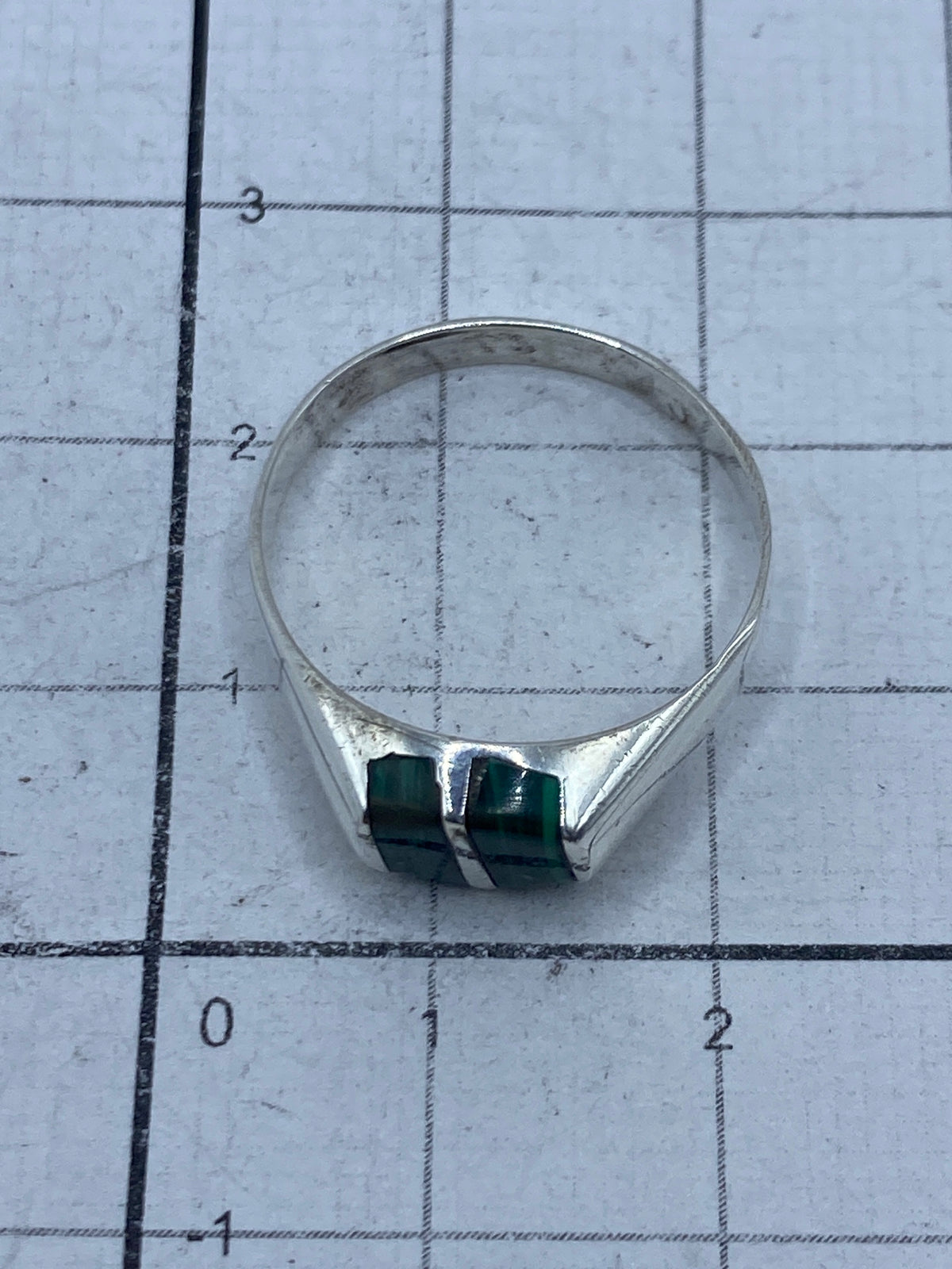 Reverso del anillo con marca 925 de Taxco