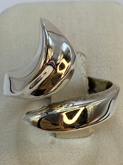 Anillo de cartoneado de Taxco en plata 925 visto desde arriba