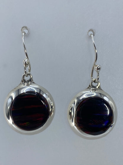 Par de aretes de plata 925 con ópalo de fuego multicolor, destellos naranjas y azules