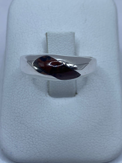 Anillo de plata 925 con piedra café en talla 8, vista frontal