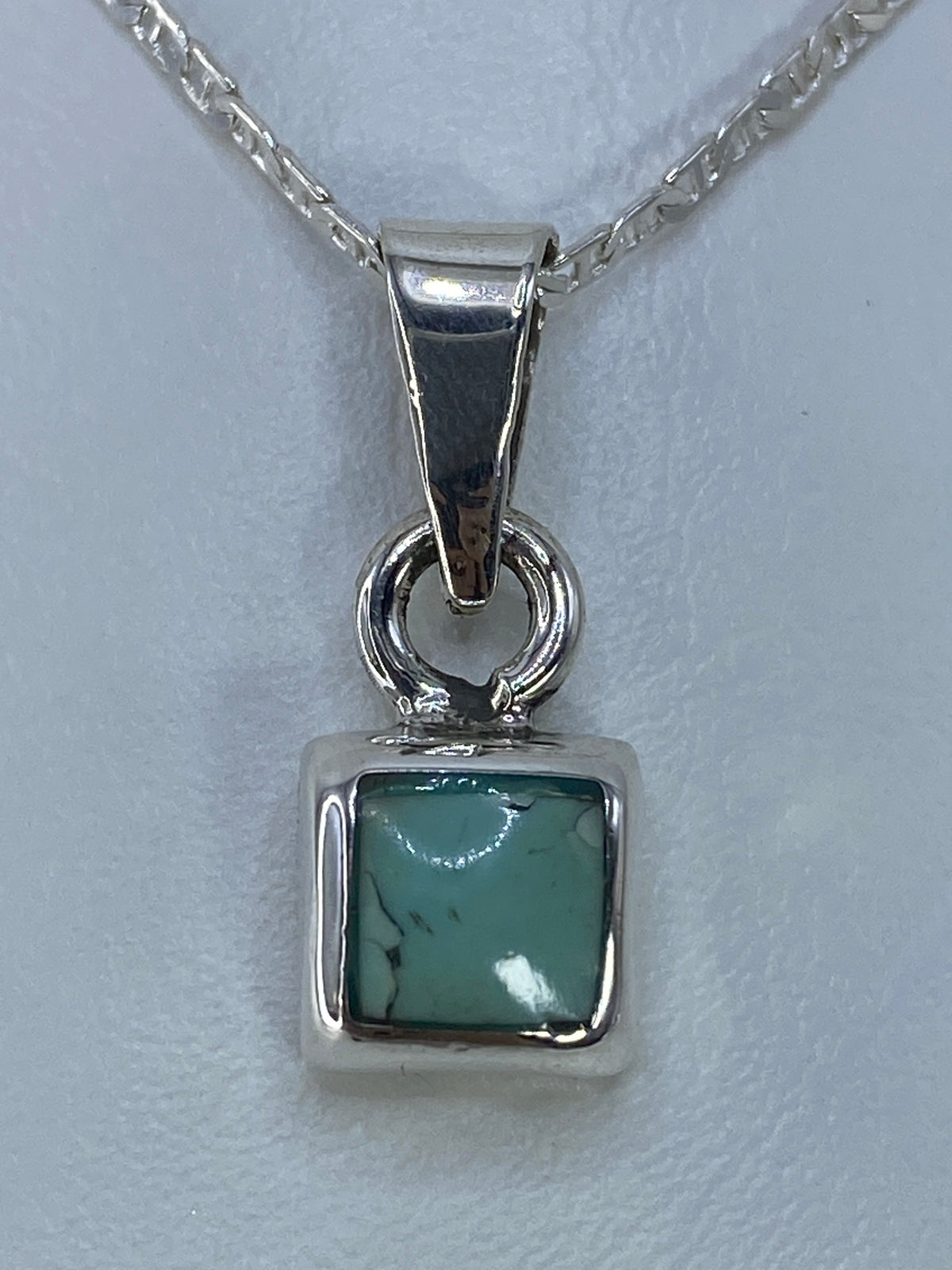 Dije de plata 925 con piedra engastada a mano, tamaño 2.5 cm
