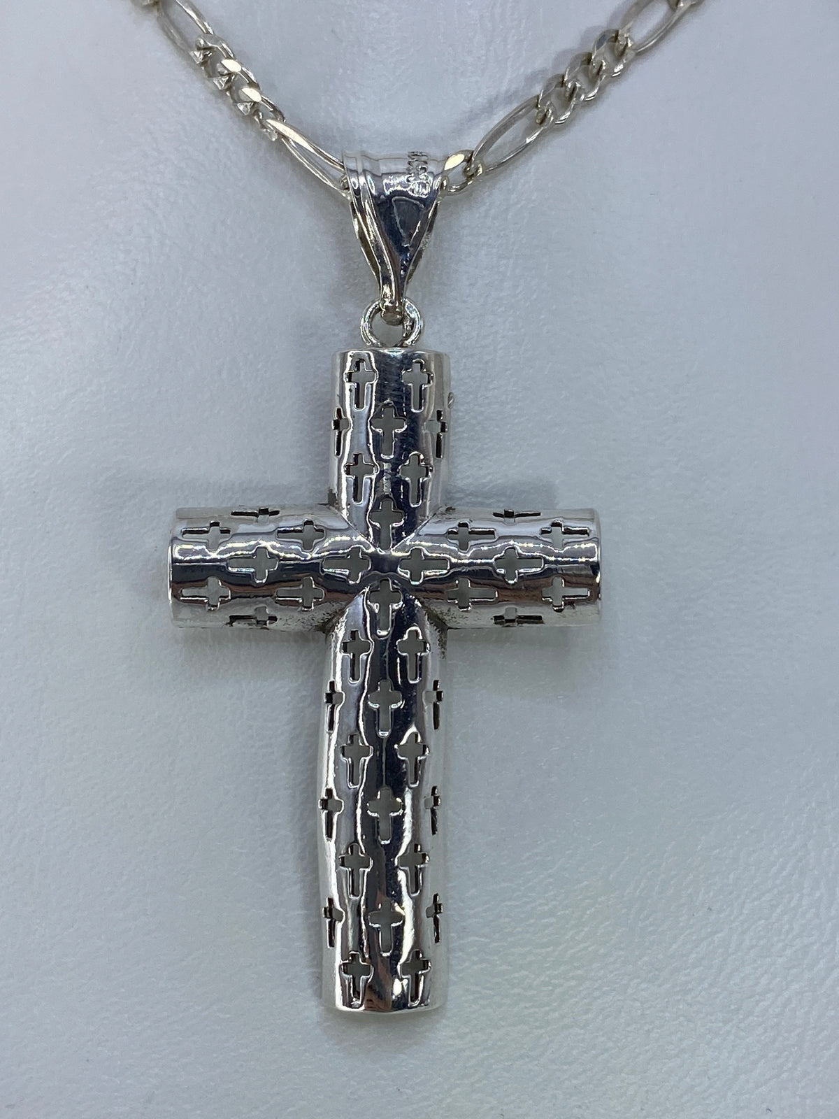 Dije cruz de plata 925 calada con motivo prehispánico, 5.2 cm de largo