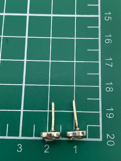 Aretes sobre estuche azul de Arte Taxco, listos para regalar