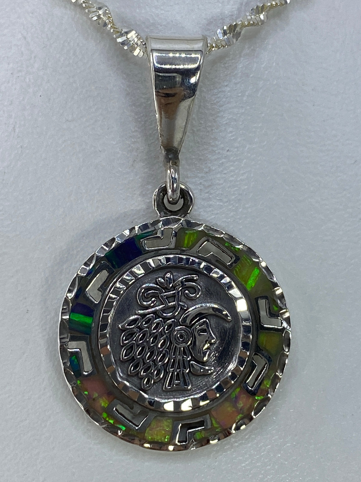 Dije de plata 925 con Calendario Azteca y ópalo de fuego multicolor colgante del cuello