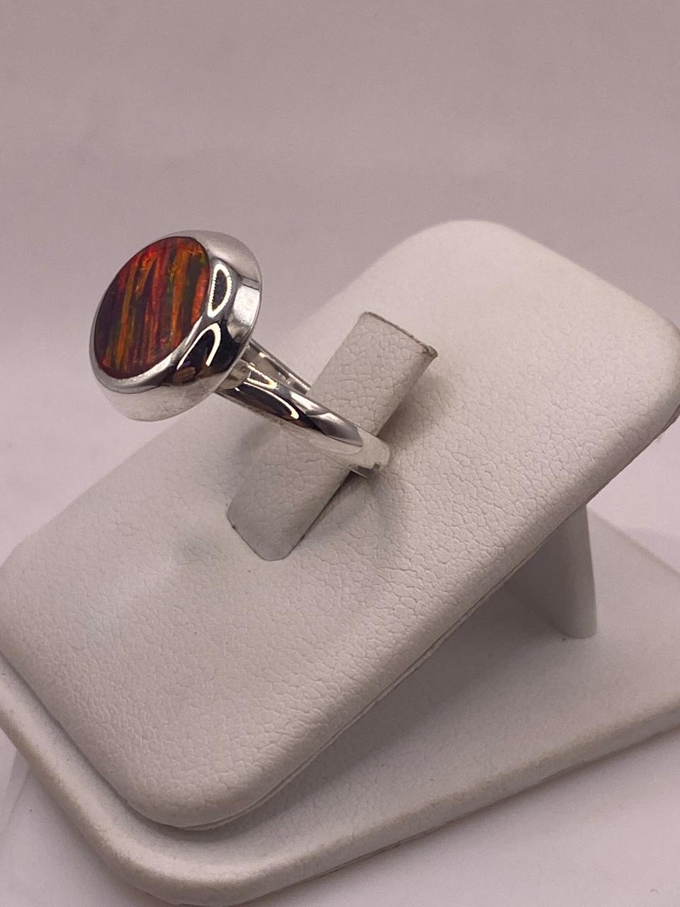 Anillo Ajustable Clásico de Plata 925 con Ópalo de Fuego