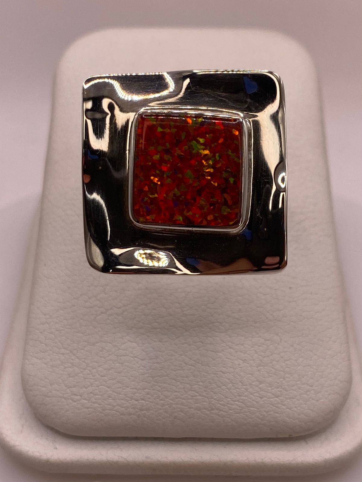Anillo Ajustable Cuadrado con Ópalo de Fuego en Plata .925