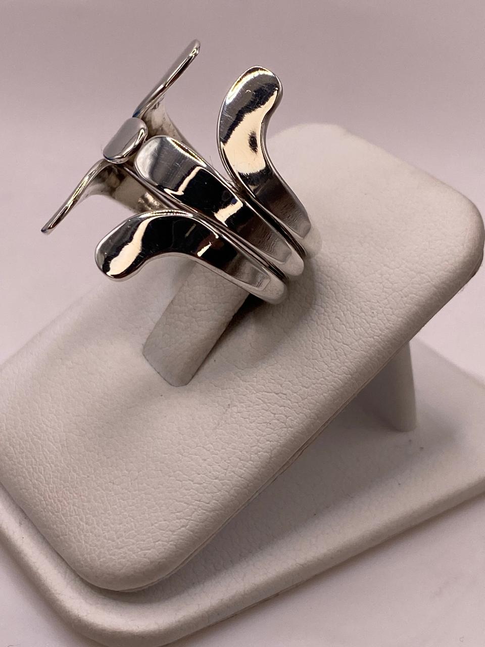 Anillo Ajustable de Plata .925 con Diseño Moderno de Puntas Curvas