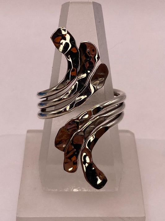 Anillo Ajustable de Plata .925 con Diseño Orgánico Martillado