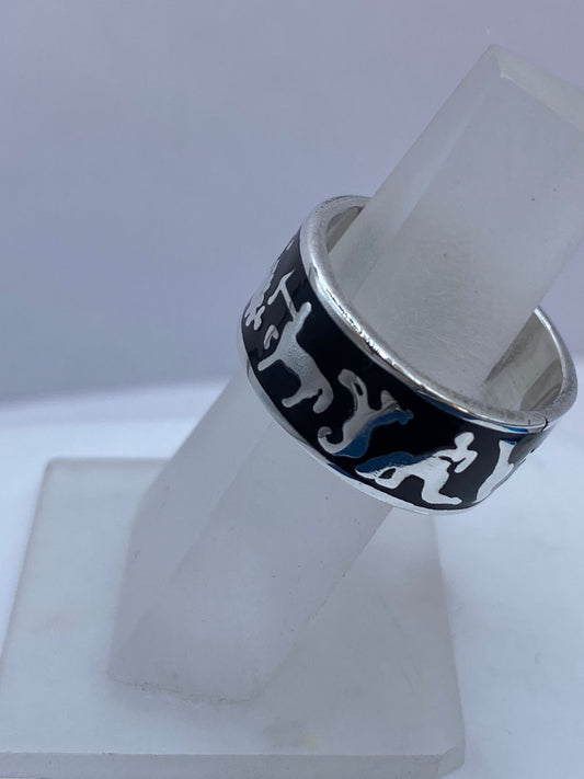 Anillo Arte Rupestre de Plata .925 con Obsidiana Negra, vista frontal