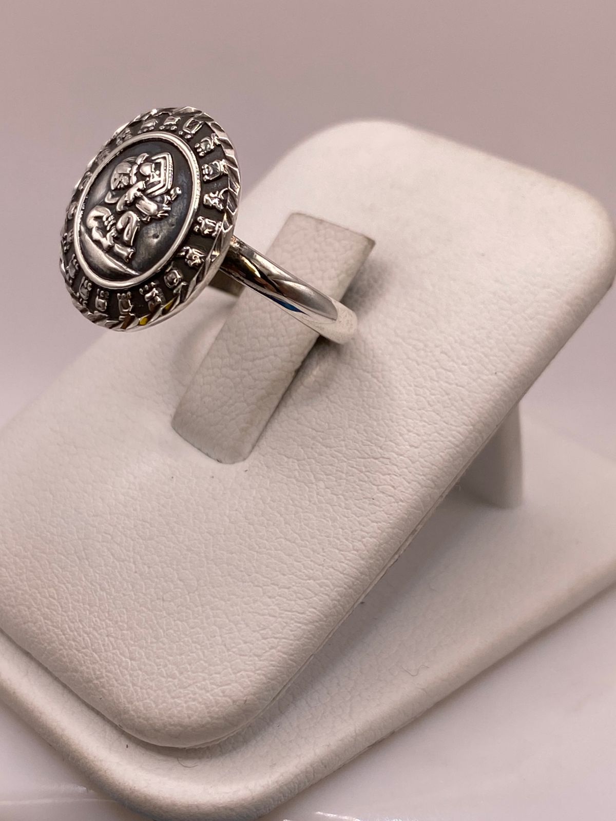 Anillo Artesanal Ajustable en Plata con Calendario Maya