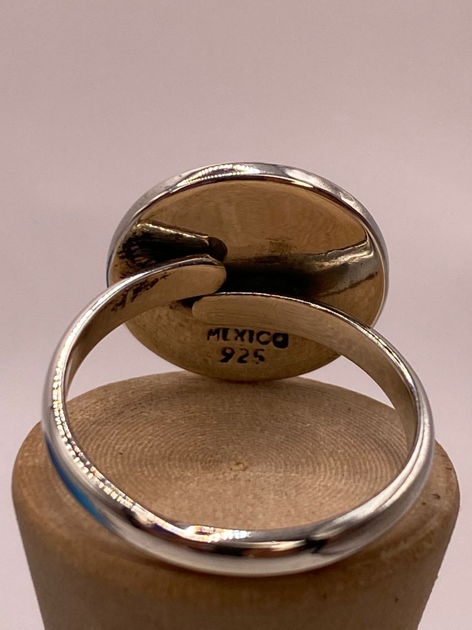 Anillo Artesanal Ajustable en Plata con Diseño de Calendario Maya