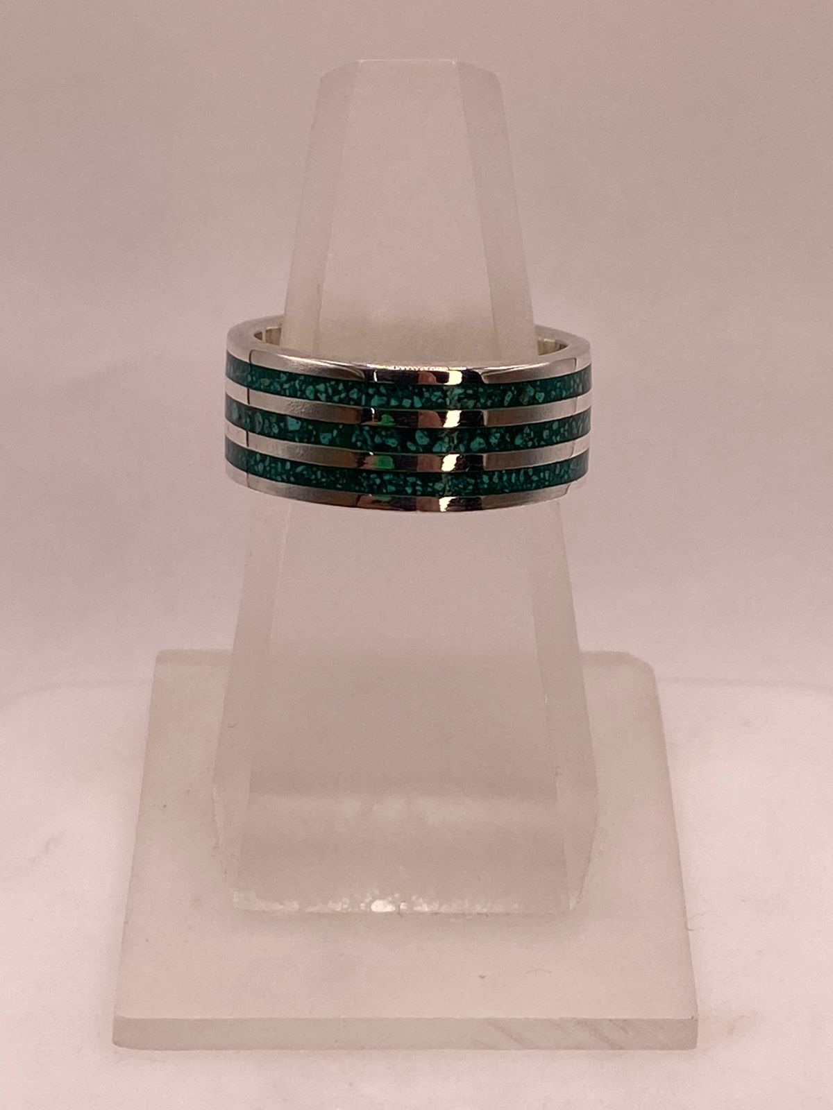 Anillo Artesanal con Franjas de Malaquita en Plata
