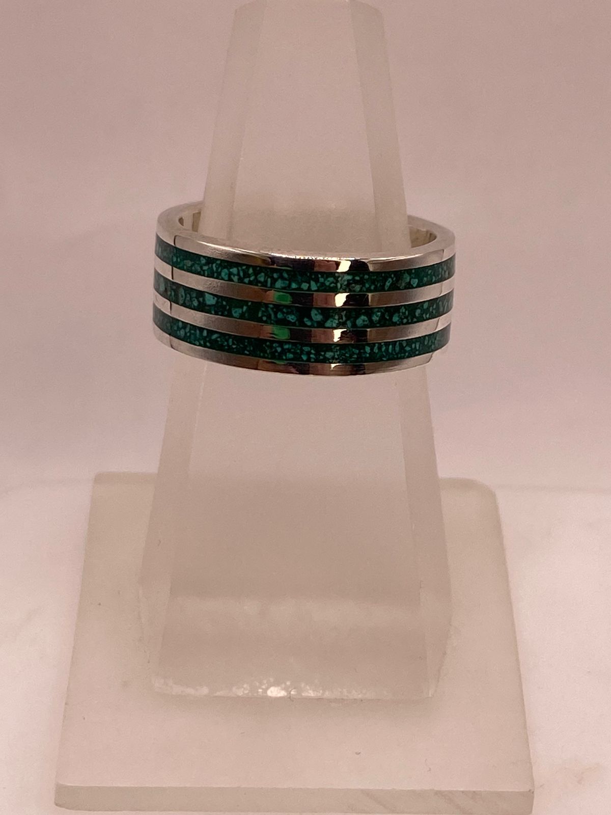 Anillo Artesanal con Franjas de Malaquita en Plata